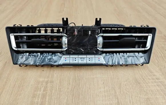 BMW 8 G16 Climate control unit 4A176B0