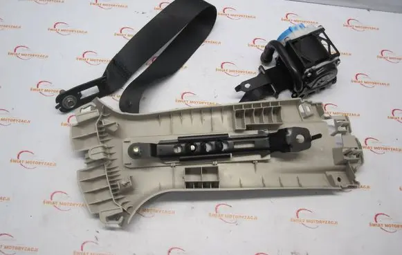 Mazda 3 III Front seatbelt TKAH2EH958