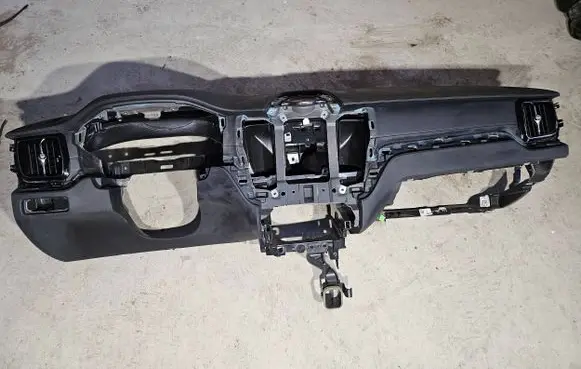 Volvo XC60 Dashboard 32219893 V2X408633 202010140020