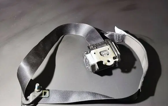 Ford Transit - Tourneo Connect Rear seatbelt B507744 E2752 040806