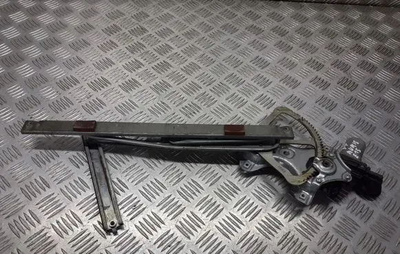 Toyota Auris 150 Front door window regulator with motor 85710-0D100