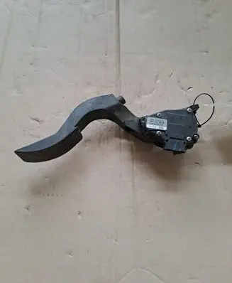 Audi A4 S4 B6 8E 8H Accelerator throttle pedal 8E1721523B