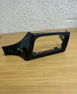 Mercedes-Benz CLS C218 X218 Dashboard glove box trim A2186807471 D6176