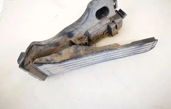 Skoda Octavia Mk2 (1Z) Accelerator throttle pedal 1z1721503p