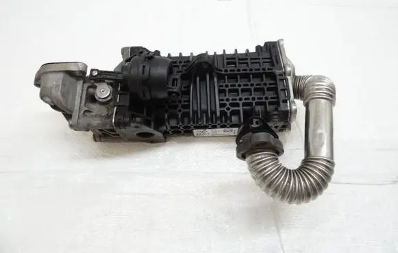 Peugeot Expert EGR valve cooler 9813050280