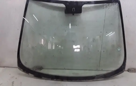 Fiat Punto (188) Front windscreen/windshield window 