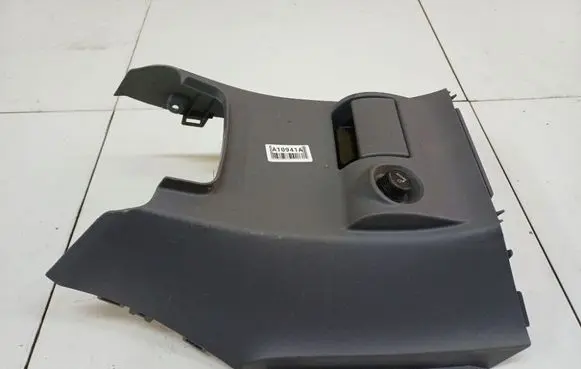 Nissan Almera Tino Other interior part 68104BU700