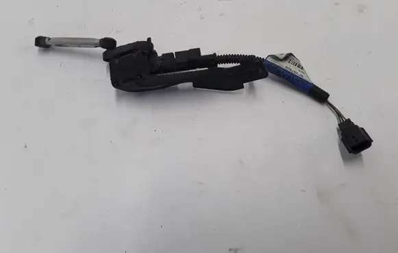 Rear air suspension level height sensor