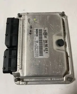 Audi TT Mk1 Engine control unit/module 8N0906018H 0261206795 26SA7386