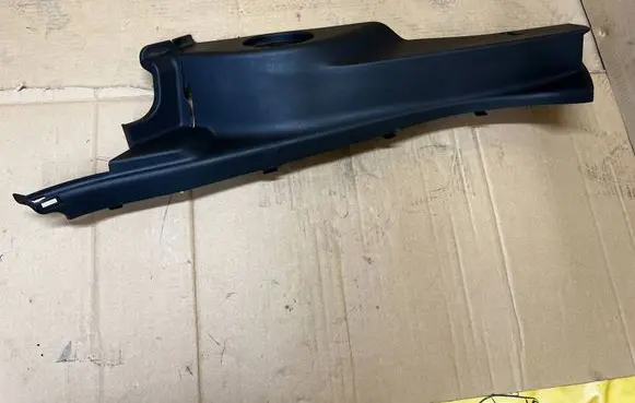 Toyota Auris E180 Rear seat side bottom trim 6255202300 62552-02300