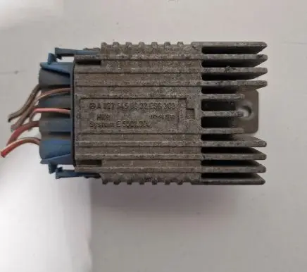 Mercedes-Benz A W168 Coolant fan relay A0275458032 E5001004 32FSG300