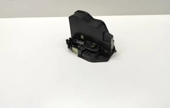 BMW 5 E60 E61 Front door lock 7202143 7059967 51217059967