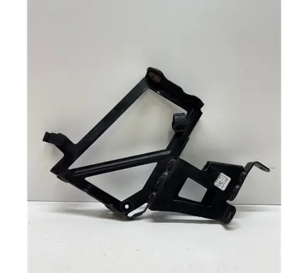 Audi Q5 SQ5 Radiator mount bracket 80A121261A