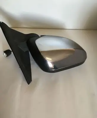 Mitsubishi L200 Front door electric wing mirror E4012293