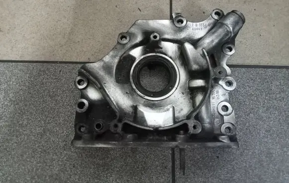 Peugeot 3008 I Oil pump 9656484580