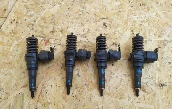 Volkswagen Polo V 6R Fuel injectors set QQQQQQQQQQQ