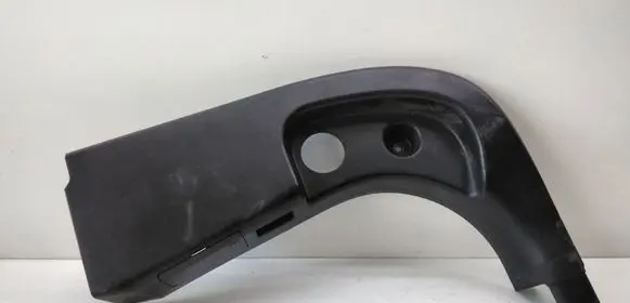 Foot area side trim