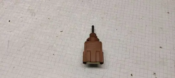 Audi A4 S4 B6 8E 8H Brake pedal sensor switch 3B0945511D