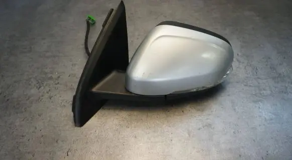 Volvo S60 Front door electric wing mirror 