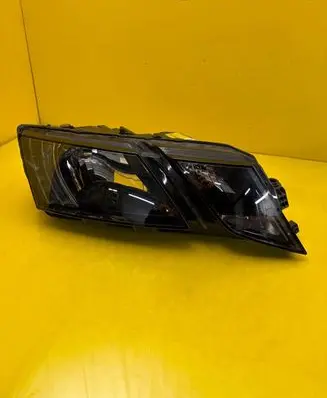 Skoda Octavia Mk3 (5E) Headlight/headlamp 5E1941016C