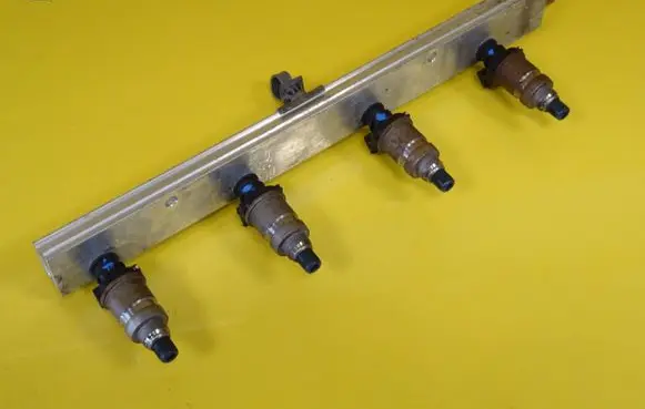 Honda Civic Fuel main line pipe 