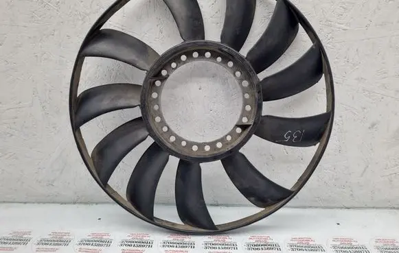Volkswagen PASSAT B5 Fan impeller 058121301B