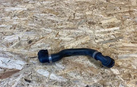 Mercedes-Benz GLC X253 C253 Engine coolant pipe/hose A2535010884