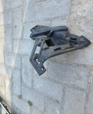 Skoda Octavia Mk3 (5E) Front bumper mounting bracket 5E3807723