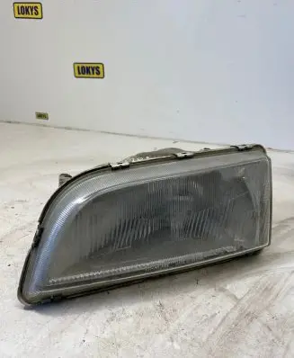 Volvo S40, V40 Headlight/headlamp 14556100