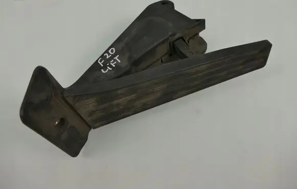 BMW 1 F20 F21 Accelerator throttle pedal 6853176