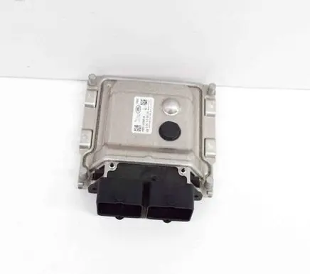 Jaguar I-Pace Engine control unit/module 0261S1026G 1039T51396