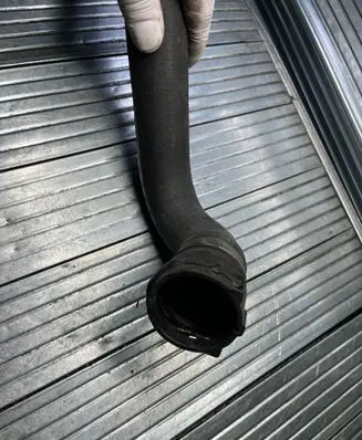 BMW 3 E92 E93 Engine coolant pipe/hose 1436077 17127797258
