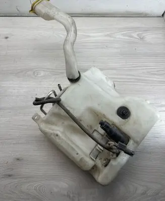 Mercedes-Benz C W203 Windshield washer fluid reservoir/tank 2038600160