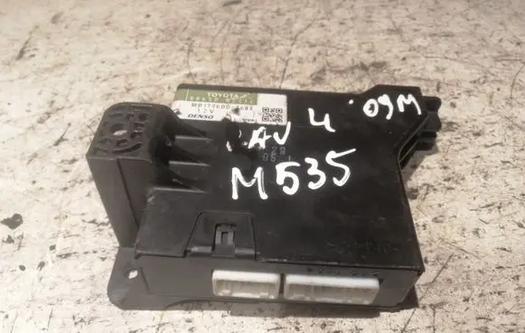 Toyota RAV 4 (XA20) Other control units/modules 8865002410