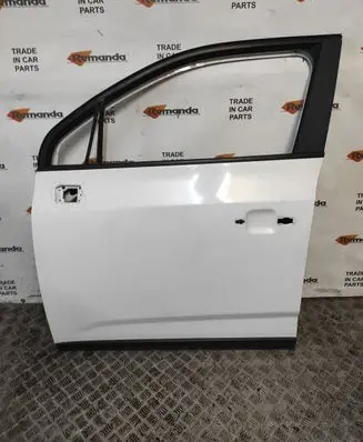 Chevrolet Orlando Front door
