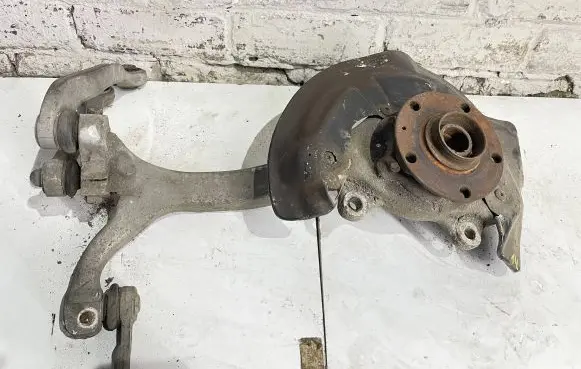 Audi A6 S6 C6 4F Front wheel hub spindle knuckle 4F0258