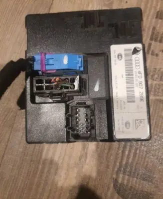Audi A6 S6 C6 4F Comfort/convenience module 4F0910289E 5DK00876220 4F0907289E