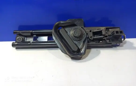 Volvo S60 Seat belt height adjuster 31332261 6841835