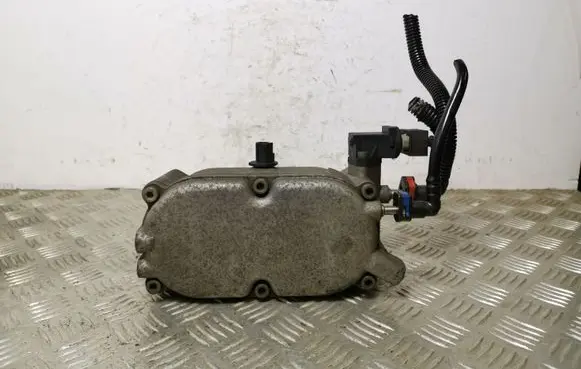 Jeep Grand Cherokee Fuel filter housing 