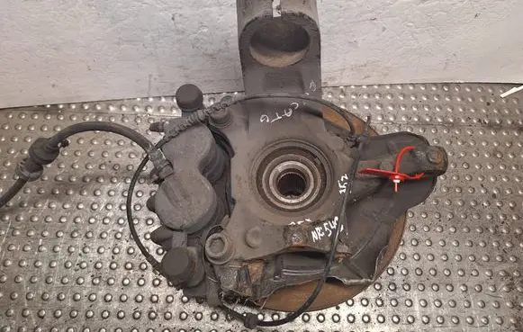 Front wheel hub spindle knuckle