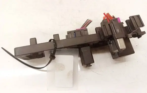Volkswagen PASSAT B6 Fuse box set 1K1937503