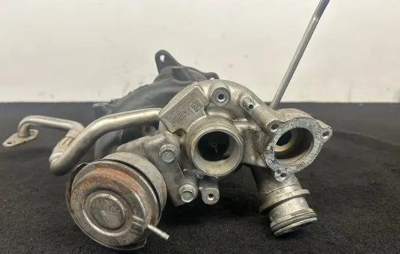 Volkswagen Golf Plus Turbo 03C145701N 08022200015 4937301001