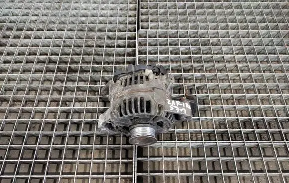 Opel Zafira A Generator/alternator 90561971AOP1415 90561971