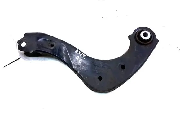 Toyota Prius (XW50) Rear control arm 4877047010