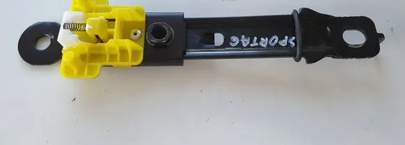 KIA Sportage Seat belt adjustment motor 