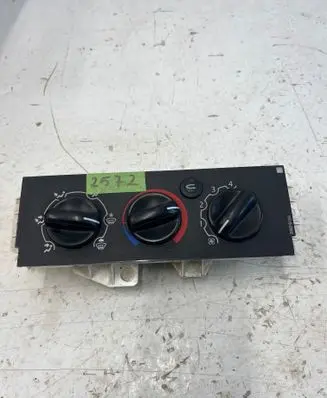 Renault Master II Climate control unit 92537 TDCX70CH 92537291