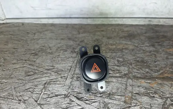 Nissan Navara D40 Hazard light switch 06019