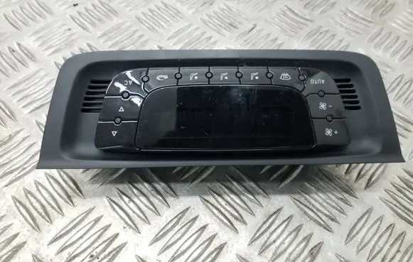 Seat Ibiza IV (6J,6P) Climate control unit 6J0820043C