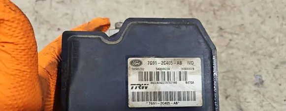 Ford Mondeo MK IV ABS Pump 7G912C405AB 16565702 54084922A