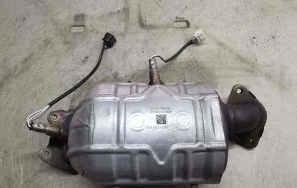 Chrysler Pacifica Catalyst/FAP/DPF particulate filter 68184158AB